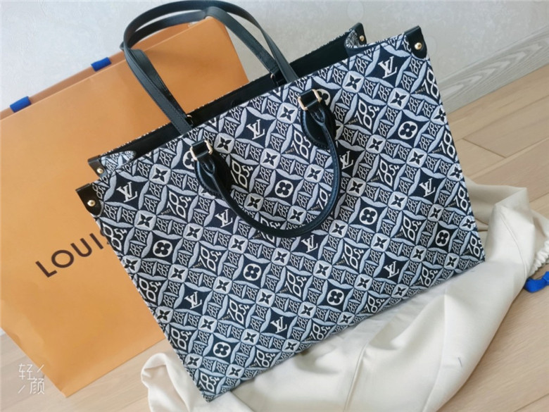 入手LV1854 M57207 ONTHEGO 限定tote，21年的第一只包包