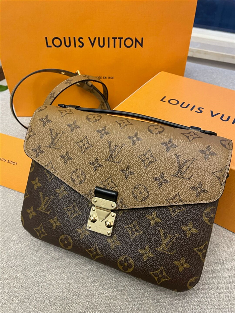 等了3个月～我的LV M44876 POCHETTE MÉTIS 拼色邮差包