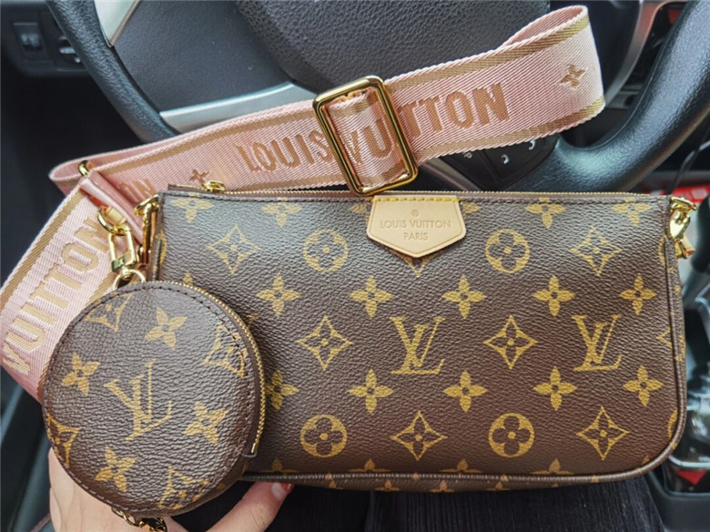 lv M44840 MULTI POCHETTE ACCESSORIES 五合一真的很香