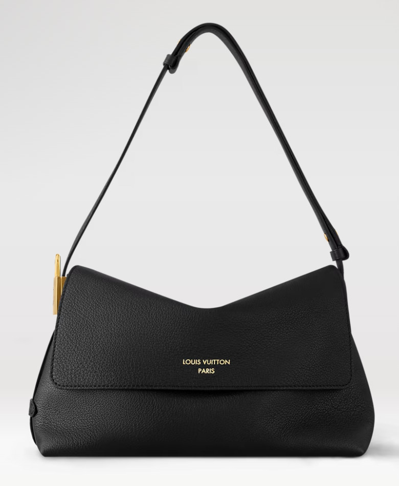 解锁LV新宠儿，M13148 M13151 Low Key Messenger 斜挎包 开启优雅日常